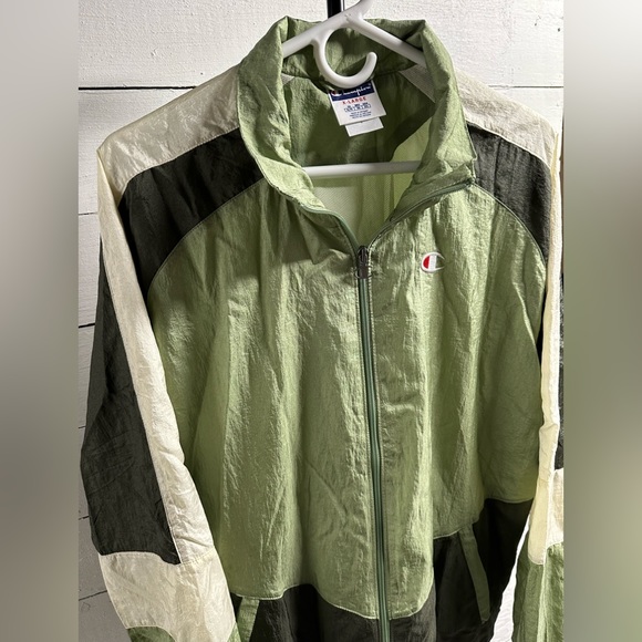 Champion Lightweght Windbreaker Block Pattern Full Zip Jacket - Picture 3 of 8